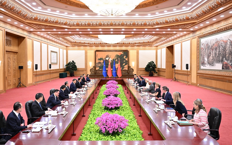 ​习近平会见欧洲理事会主席科斯塔、欧盟委员会主席冯德莱恩(图2)