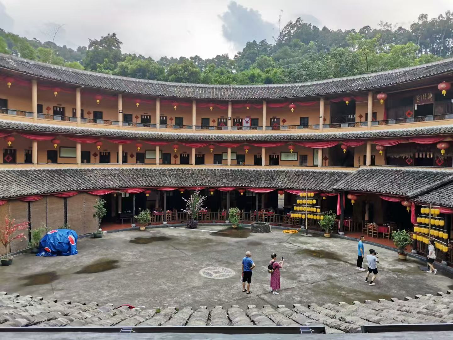 剑盾法律网护航和平路：青年与法治的共赴之约