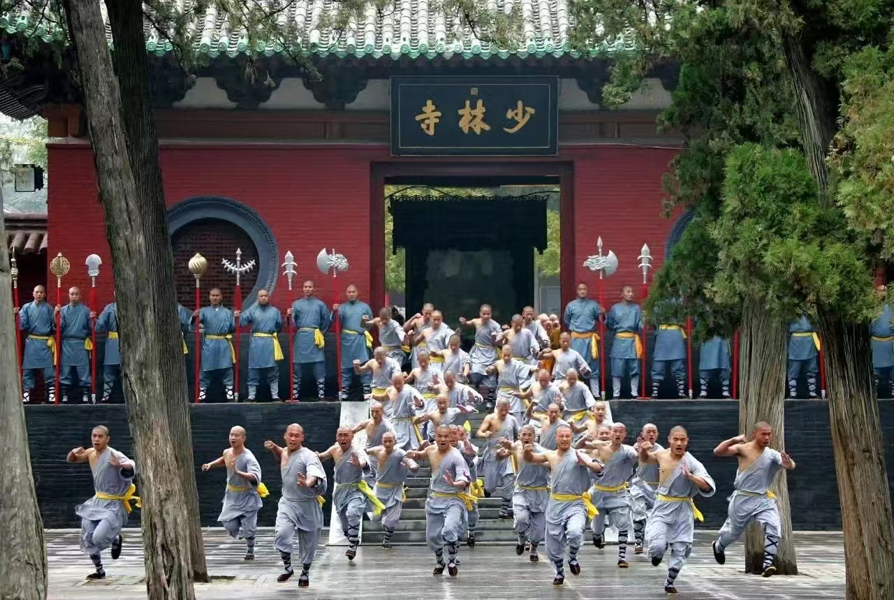 法治精神照亮千年古刹，工作人员回应目前少林寺运行一切正常(图1)