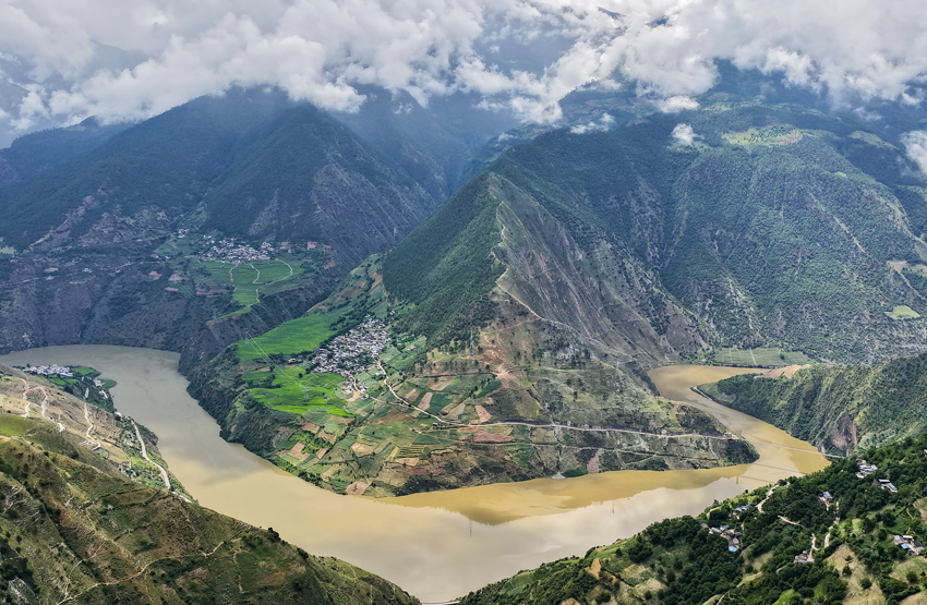 云南大理：雾绕澜沧江 山河入画来(图1)
