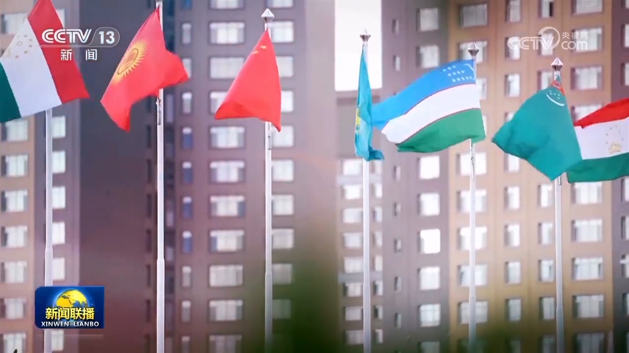【习近平总书记今年以来治国理政纪实】为人类前途命运争取更加光明的未来(图2)