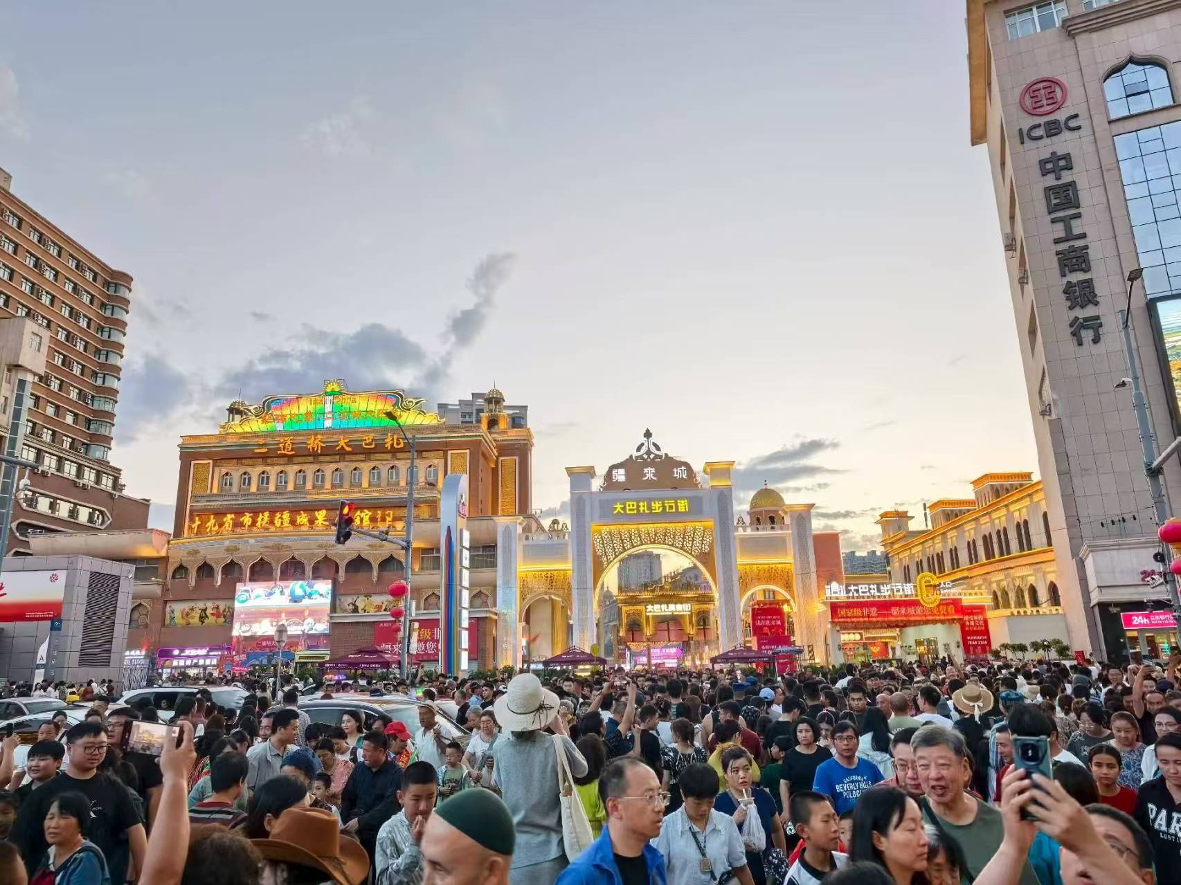 伯朗特机器人薪资纷争：法律框架下的公司治理审视