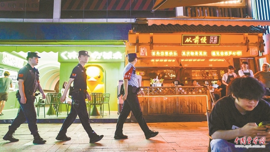 夜间联合巡防 (图1)