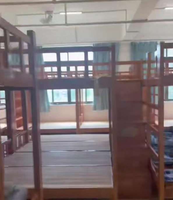佛山顺德区学校百人午休室 安全权益的法治审视​(图1)