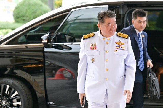 佩通坦被正式解职 泰国政局向何处去(图2)