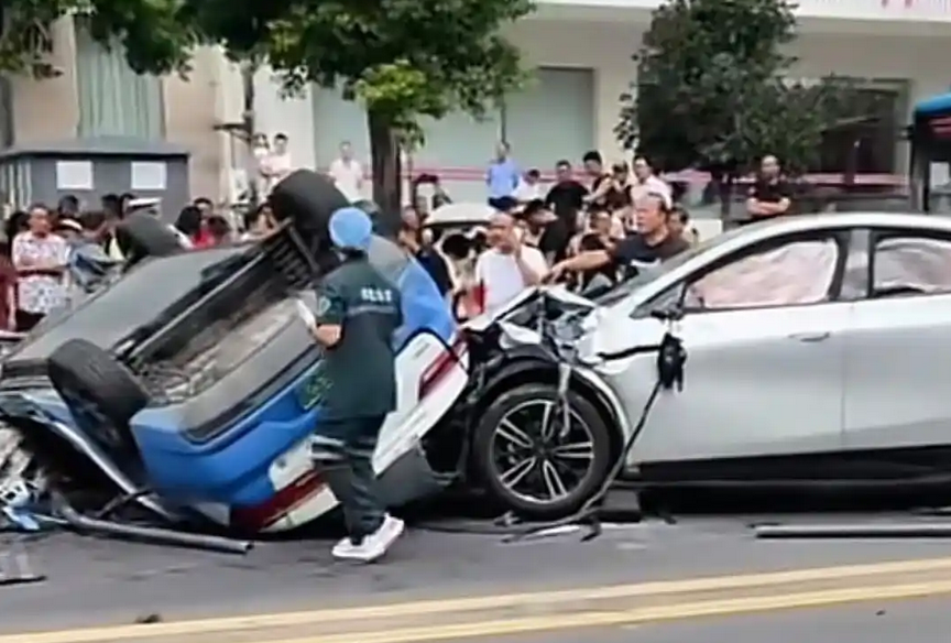 孝感出租别车酿事故 法律追责与行业反思​