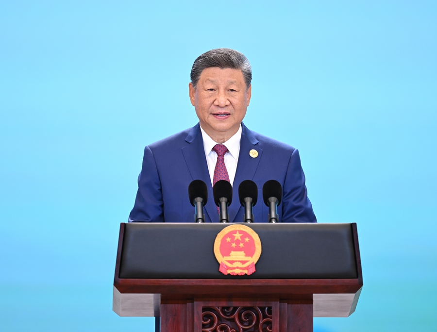 习近平和彭丽媛为出席2025年上海合作组织峰会的国际贵宾举行欢迎宴会 (图1)