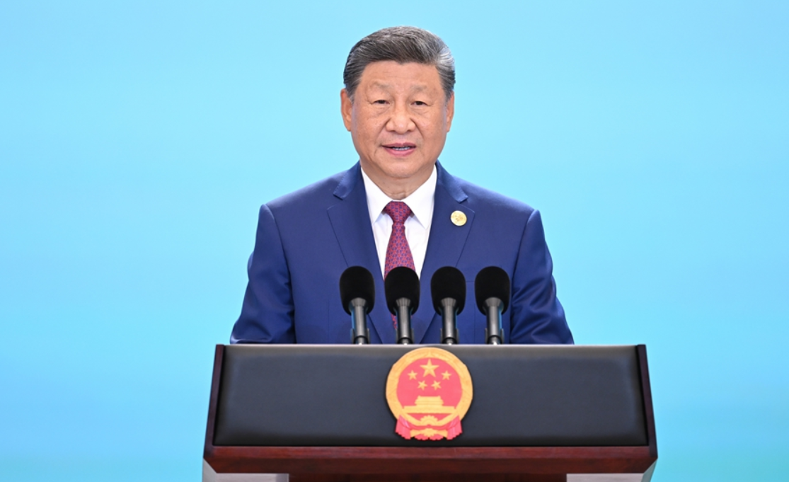 习近平和彭丽媛为出席2025年上海合作组织峰会的国际贵宾举行欢迎宴会 