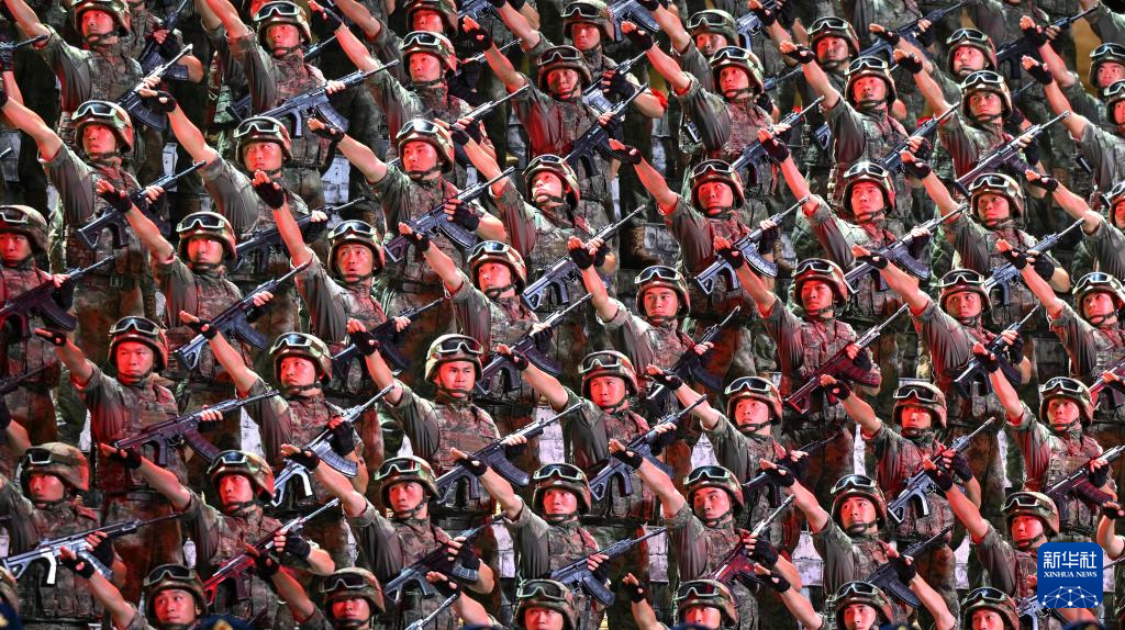 纪念抗战胜利80周年丨纪念中国人民抗日战争暨世界反法西斯战争胜利80周年文艺晚会在京举行(图9)