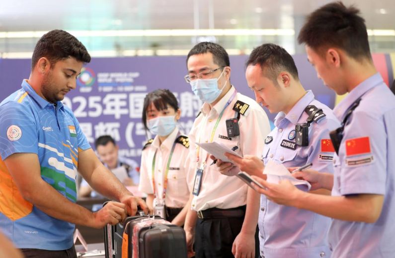浙江宁波：守护赛事平安